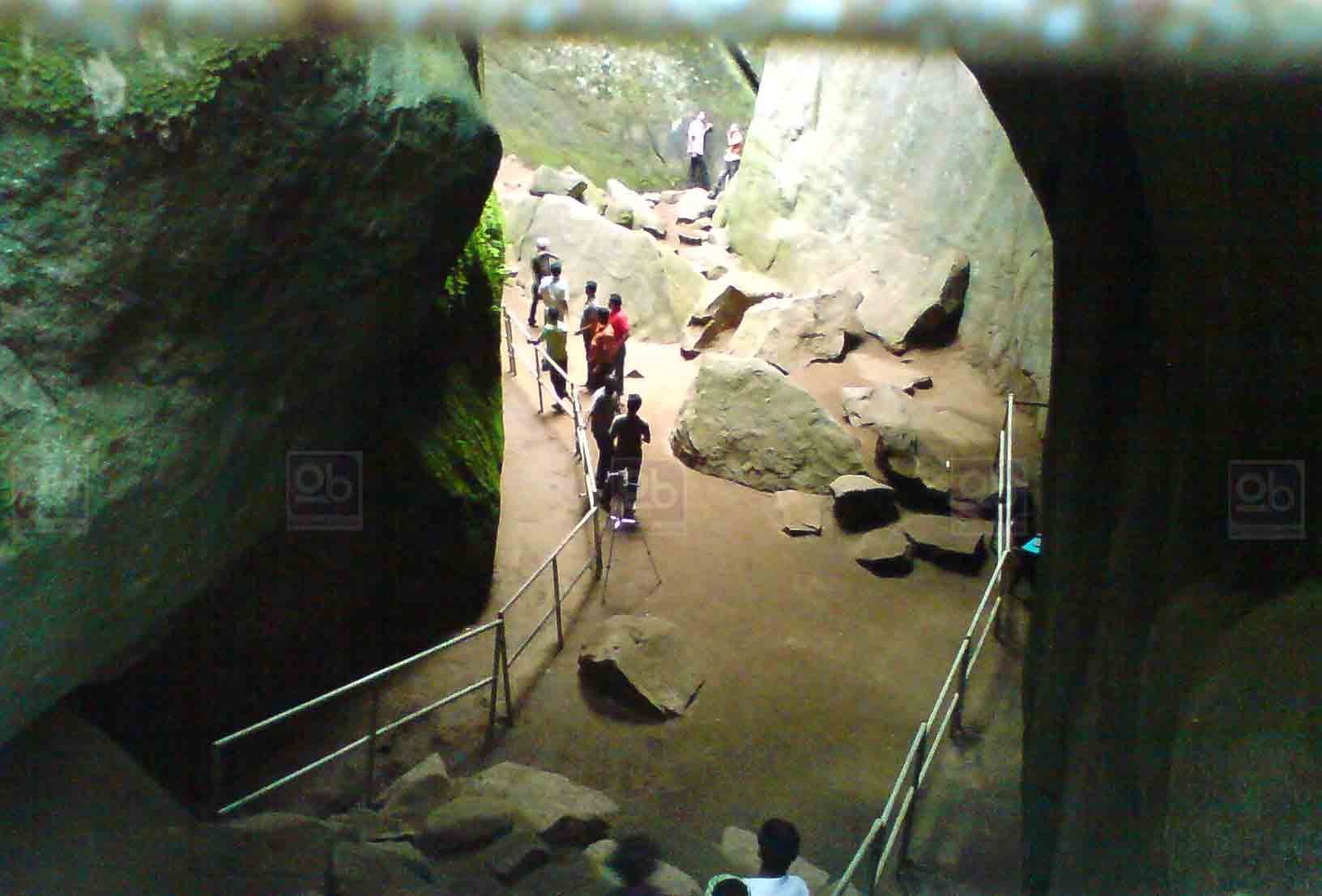 edakkal cave wayanad