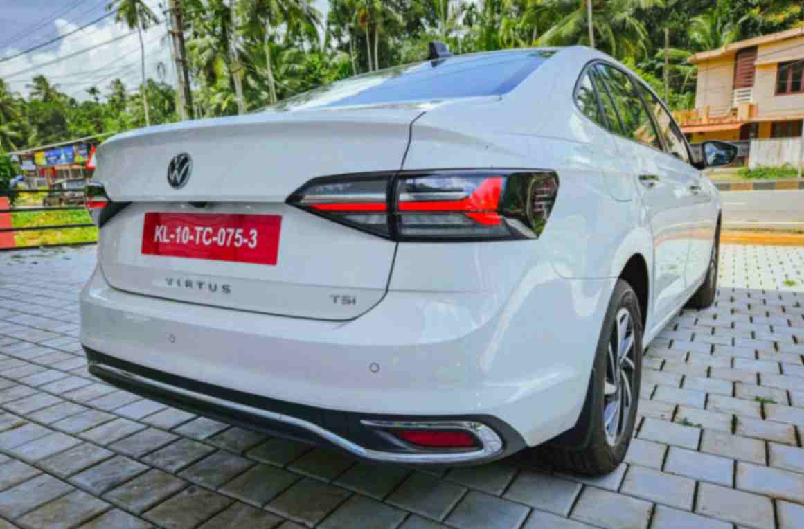 VOLKSWAGEN VIRTUS REAR